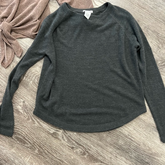 Set of Sweaters - Picture 2 of 2